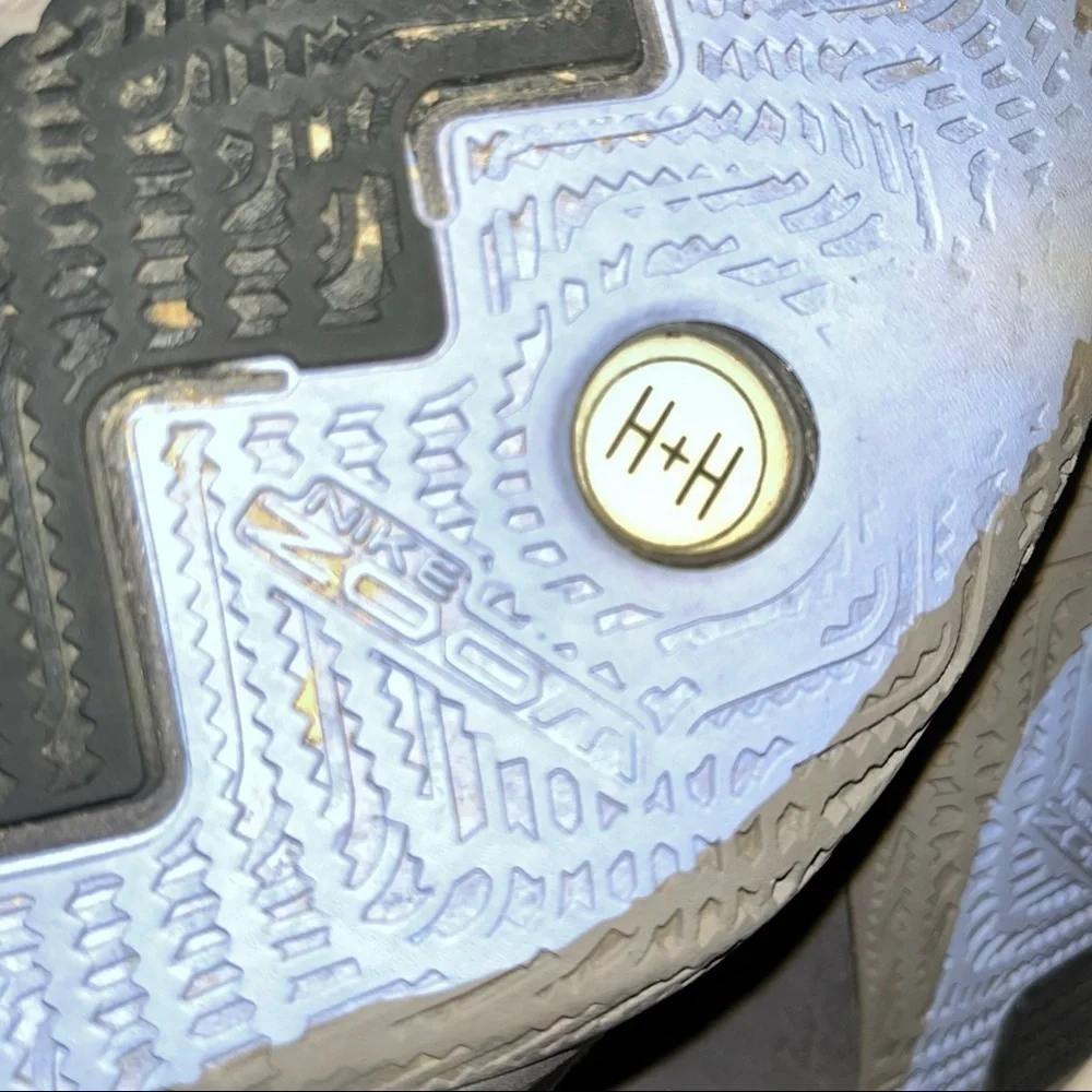 Nike Kyrie Flytrap Black Shoes, size 11 - Picture 5 of 10